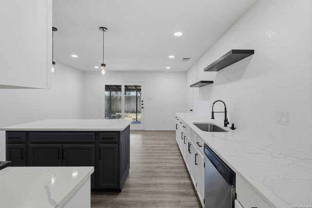 3909 Davenport, Schertz, TX 78154
