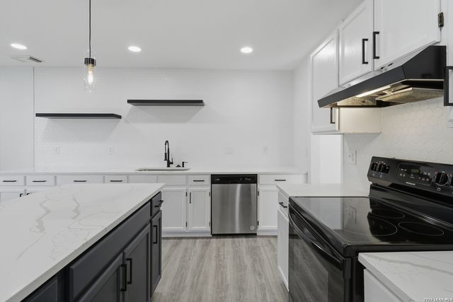 3909 Davenport, Schertz, TX 78154