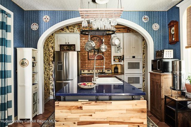 30 Church Street, Saugerties, NY 12477