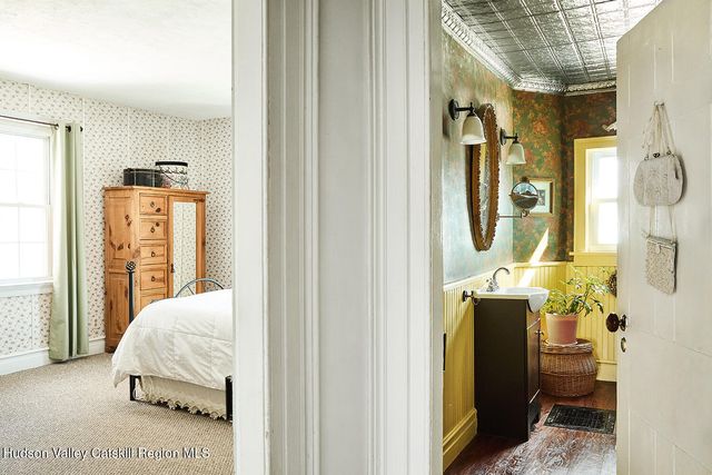 30 Church Street, Saugerties, NY 12477