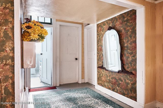 30 Church Street, Saugerties, NY 12477