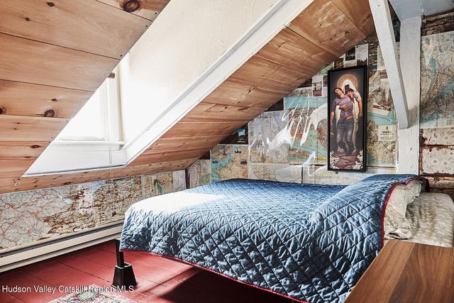 30 Church Street, Saugerties, NY 12477