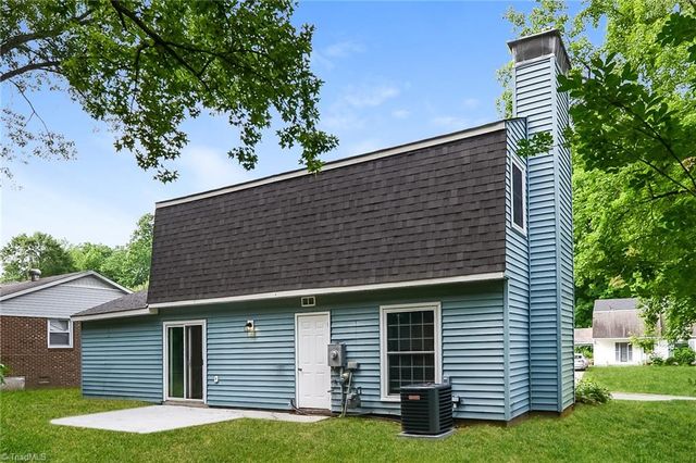 405 Woodlake Drive, Greensboro, NC 27406