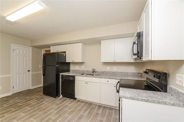 405 Woodlake Drive, Greensboro, NC 27406