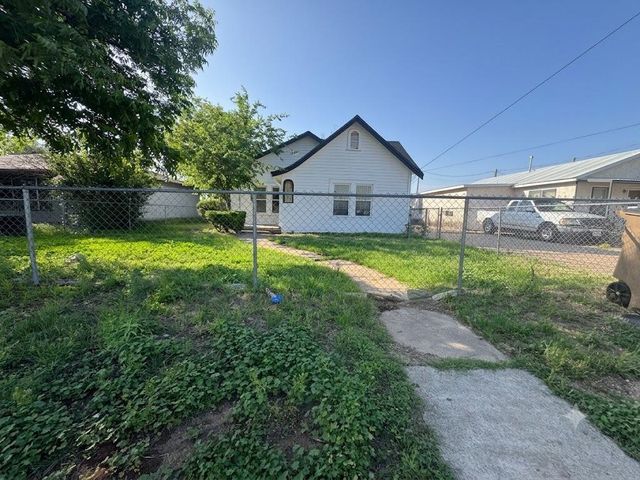 1835 Willow Street, San Angelo, TX 76901