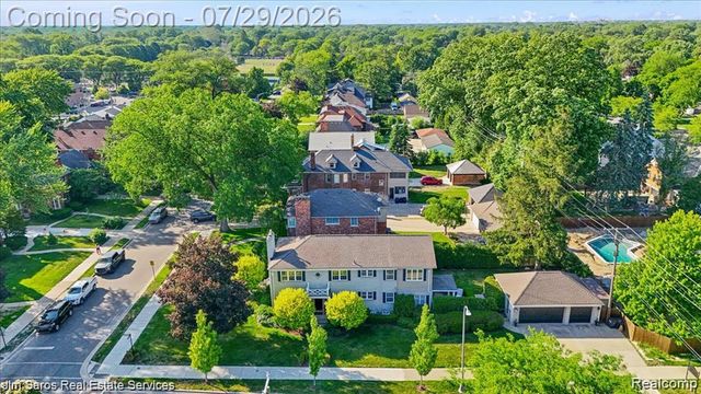 620 Neff Road, Grosse Pointe, MI 48230