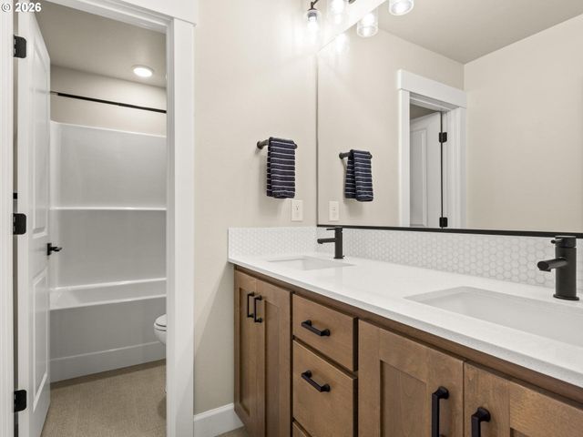 4339 Nw WATER LILY Pl, Camas, WA 98607