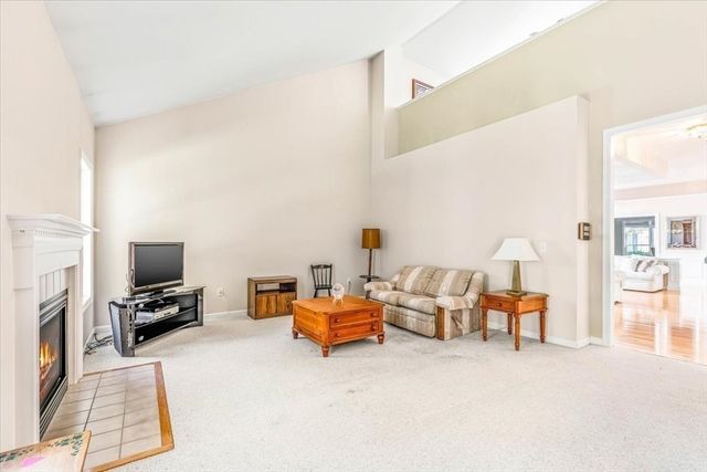 27 Cross Wind, Plymouth, MA 02360