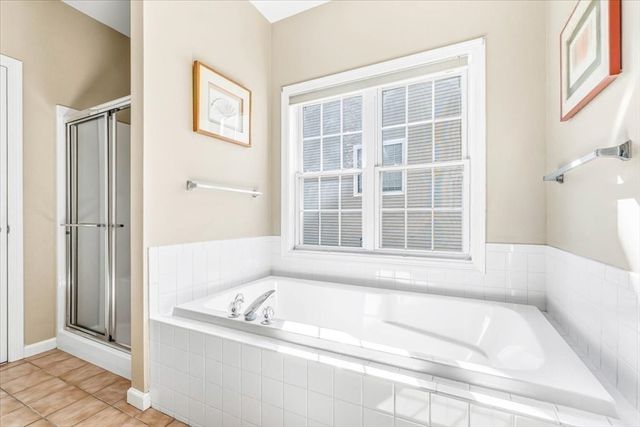 27 Cross Wind, Plymouth, MA 02360