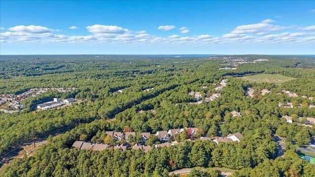 27 Cross Wind, Plymouth, MA 02360