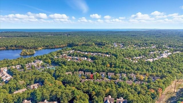 27 Cross Wind, Plymouth, MA 02360