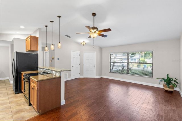 1049 DISHMAN LOOP, Oviedo, FL 32765