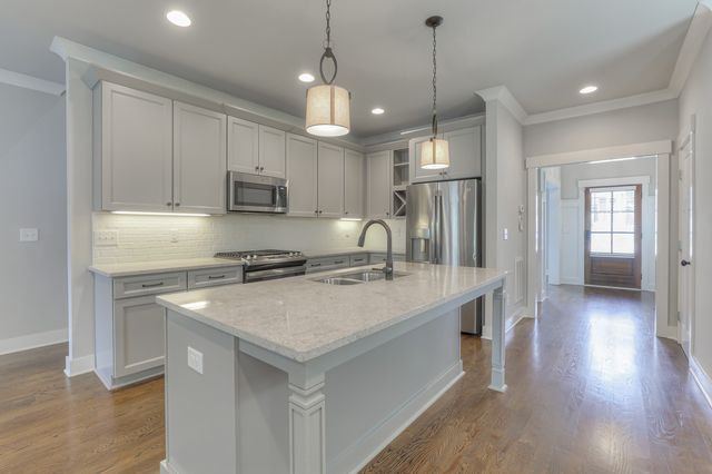1923A 14th Ave, N, Nashville, TN 37208