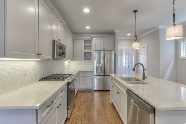 1923A 14th Ave, N, Nashville, TN 37208