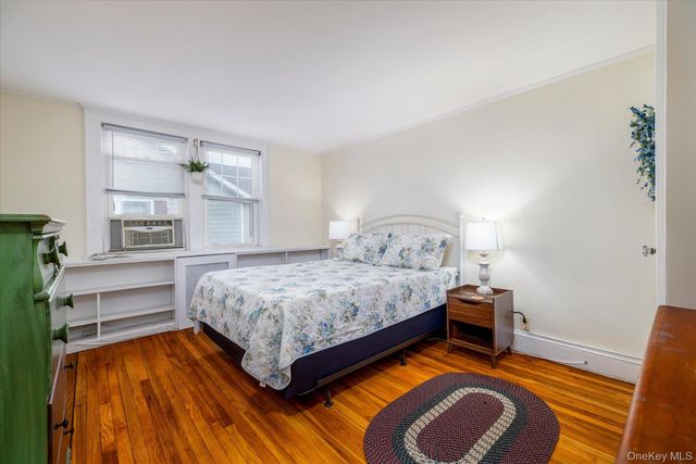 16 Denton Court, Rockville Centre, NY 11570