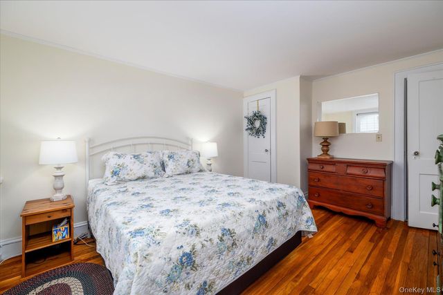 16 Denton Court, Rockville Centre, NY 11570