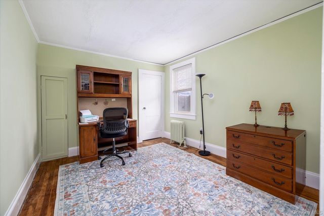 16 Denton Court, Rockville Centre, NY 11570