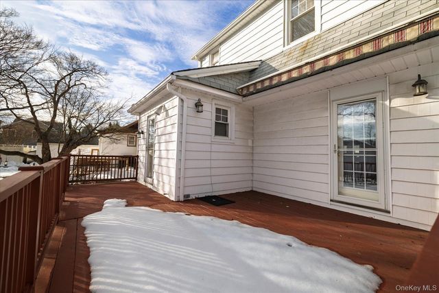 16 Denton Court, Rockville Centre, NY 11570