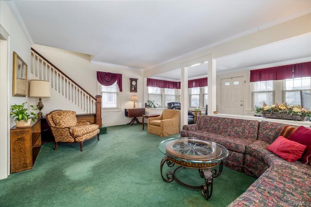 16 Denton Court, Rockville Centre, NY 11570