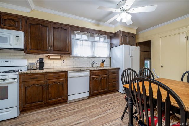 16 Denton Court, Rockville Centre, NY 11570