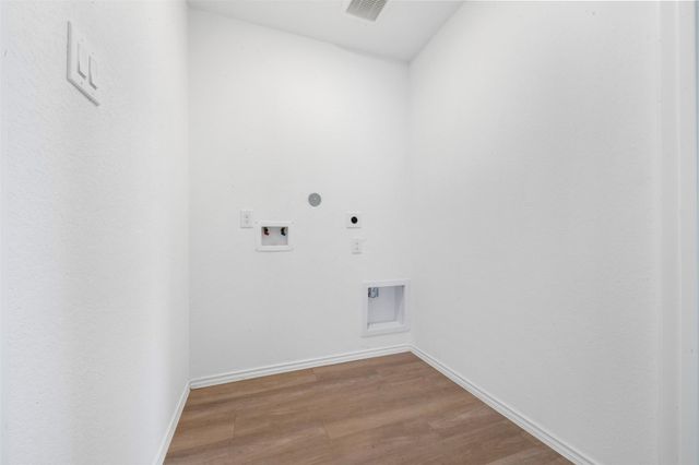 14506 Broadbury Pond Road, Rosharon, TX 77583