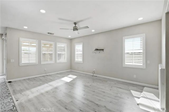 558 Calderone, Corona, CA 92879