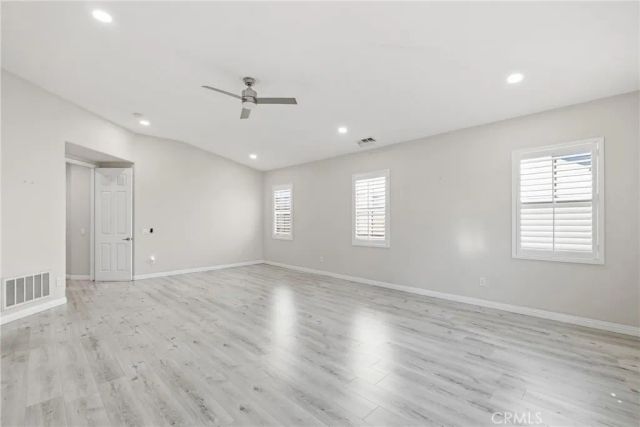 558 Calderone, Corona, CA 92879