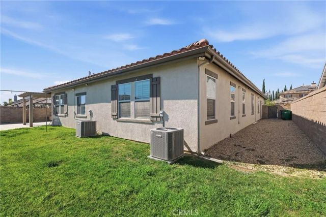 558 Calderone, Corona, CA 92879