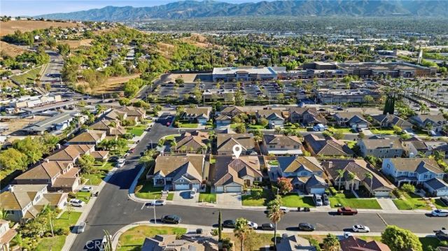 558 Calderone, Corona, CA 92879
