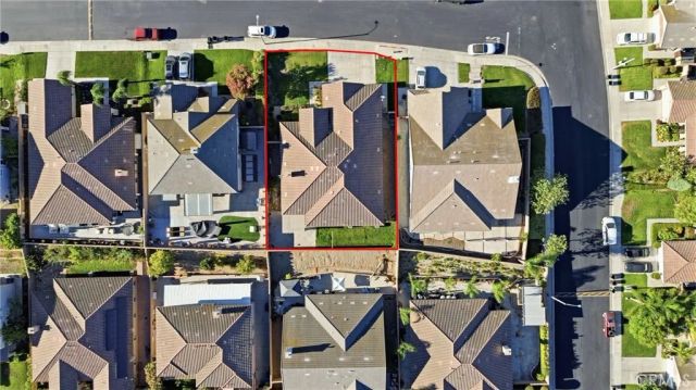 558 Calderone, Corona, CA 92879