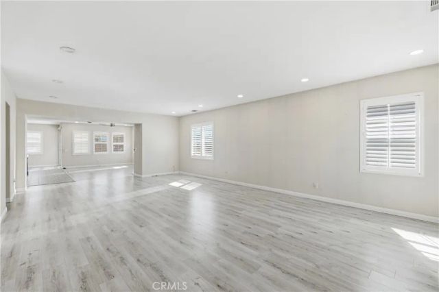 558 Calderone, Corona, CA 92879