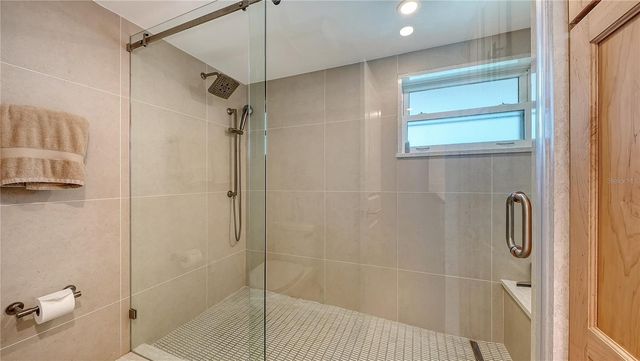 6300 MIDNIGHT PASS ROAD 809, Sarasota, FL 34242