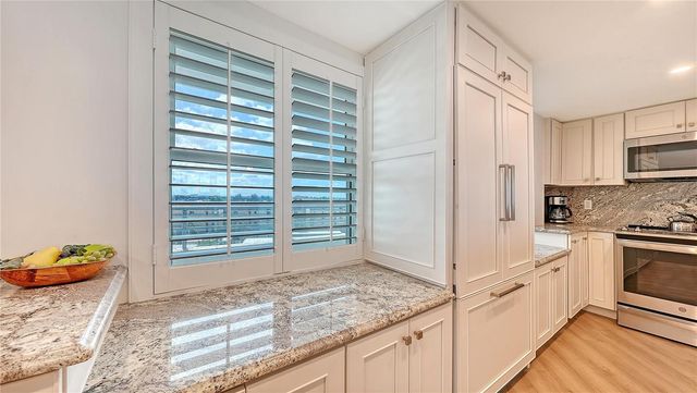 6300 MIDNIGHT PASS ROAD 809, Sarasota, FL 34242