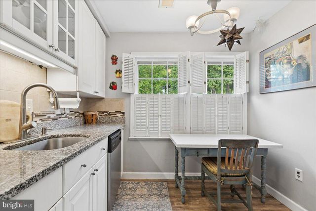 5889 MORNINGBIRD LN, Columbia, MD 21045