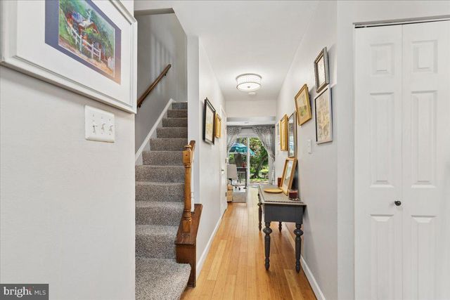 5889 MORNINGBIRD LN, Columbia, MD 21045