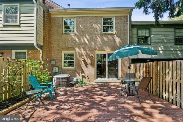 5889 MORNINGBIRD LN, Columbia, MD 21045