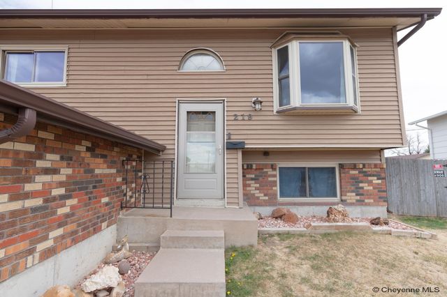 219 NORMA CT, Cheyenne, WY 82007