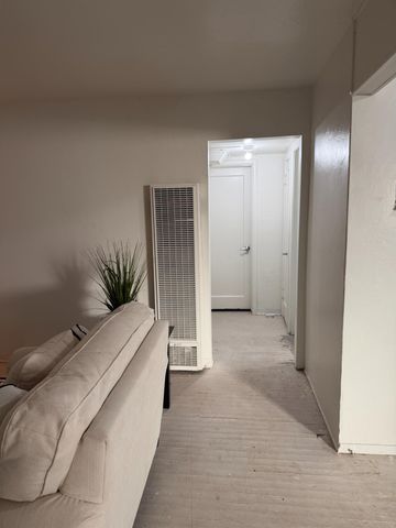 3636 27th Ave, Sacramento, CA 95820