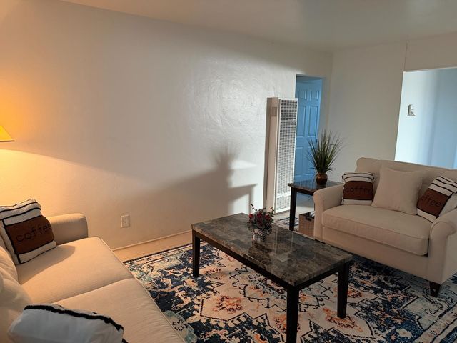 3636 27th Ave, Sacramento, CA 95820