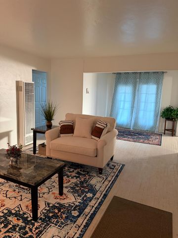 3636 27th Ave, Sacramento, CA 95820