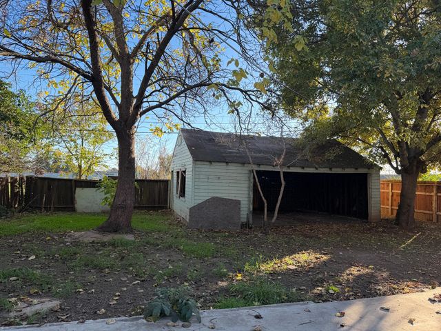 3636 27th Ave, Sacramento, CA 95820
