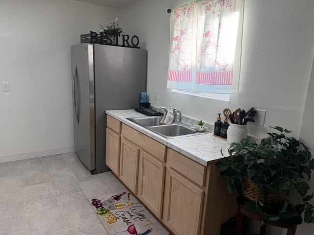 3636 27th Ave, Sacramento, CA 95820