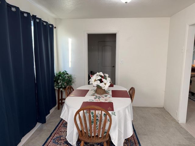 3636 27th Ave, Sacramento, CA 95820