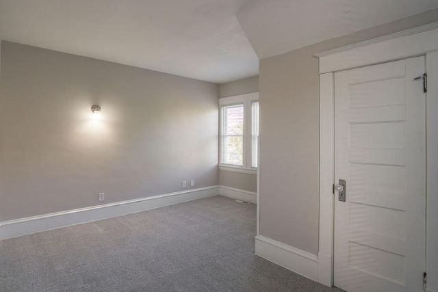 1606 Concordia Avenue, Saint Paul, MN 55104