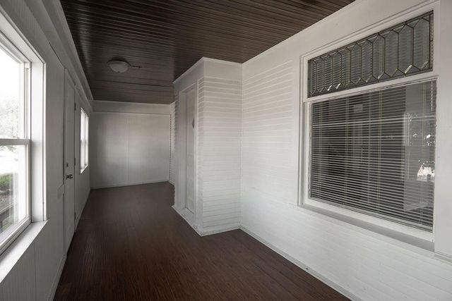 1606 Concordia Avenue, Saint Paul, MN 55104