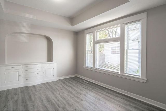 1606 Concordia Avenue, Saint Paul, MN 55104