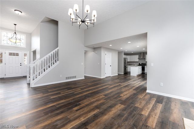 11814 Craig Drive, Strongsville, OH 44149