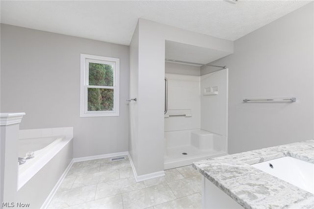 11814 Craig Drive, Strongsville, OH 44149