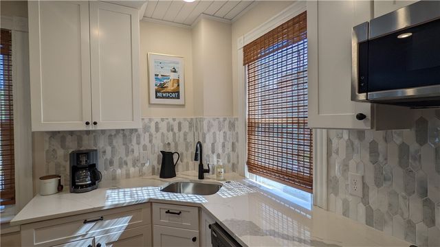 41 Merton Road 2, Newport, RI 02840