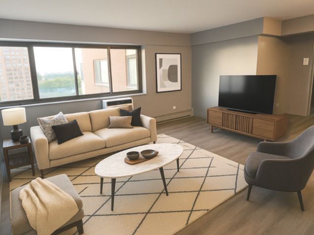 7337 S South Shore Drive 904, Chicago, IL 60649